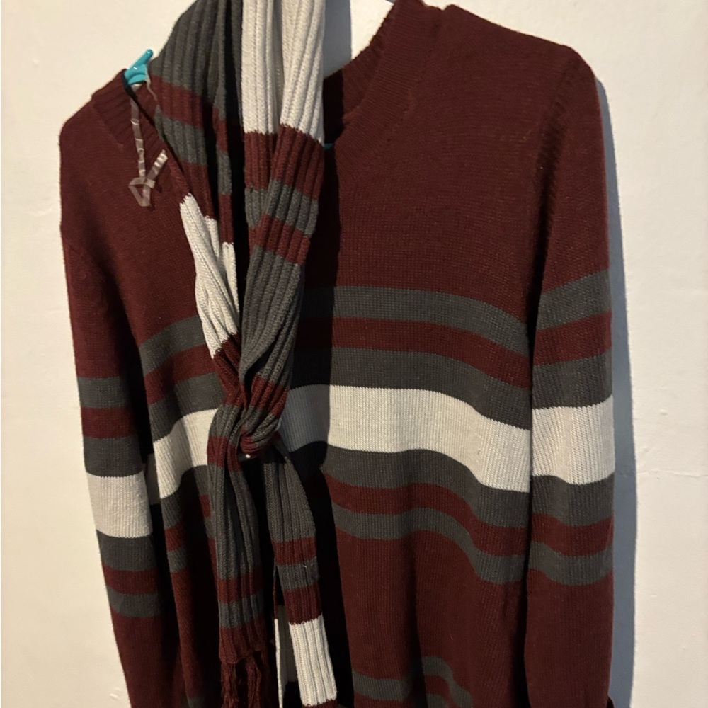 New with out tag dress. With scarf